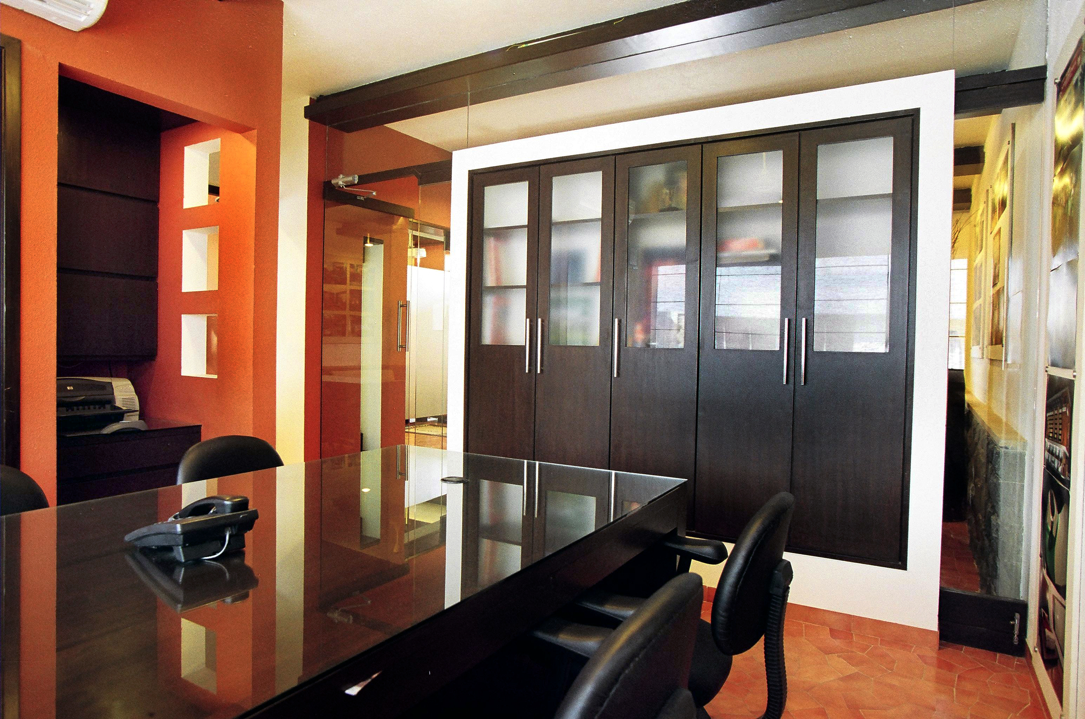 Executive Office Suite - Photo 5