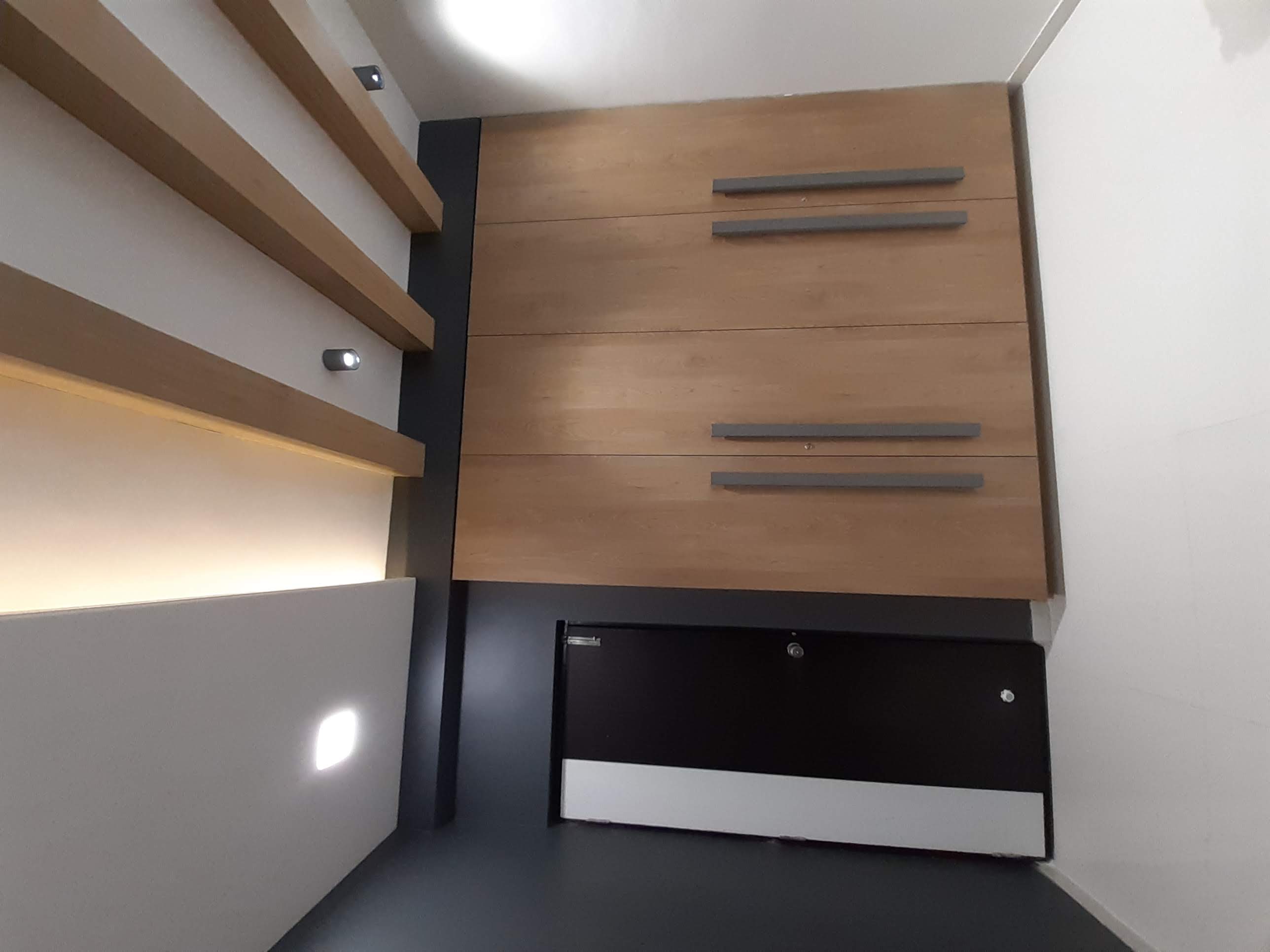 Luxe Urban Residence - Photo 6