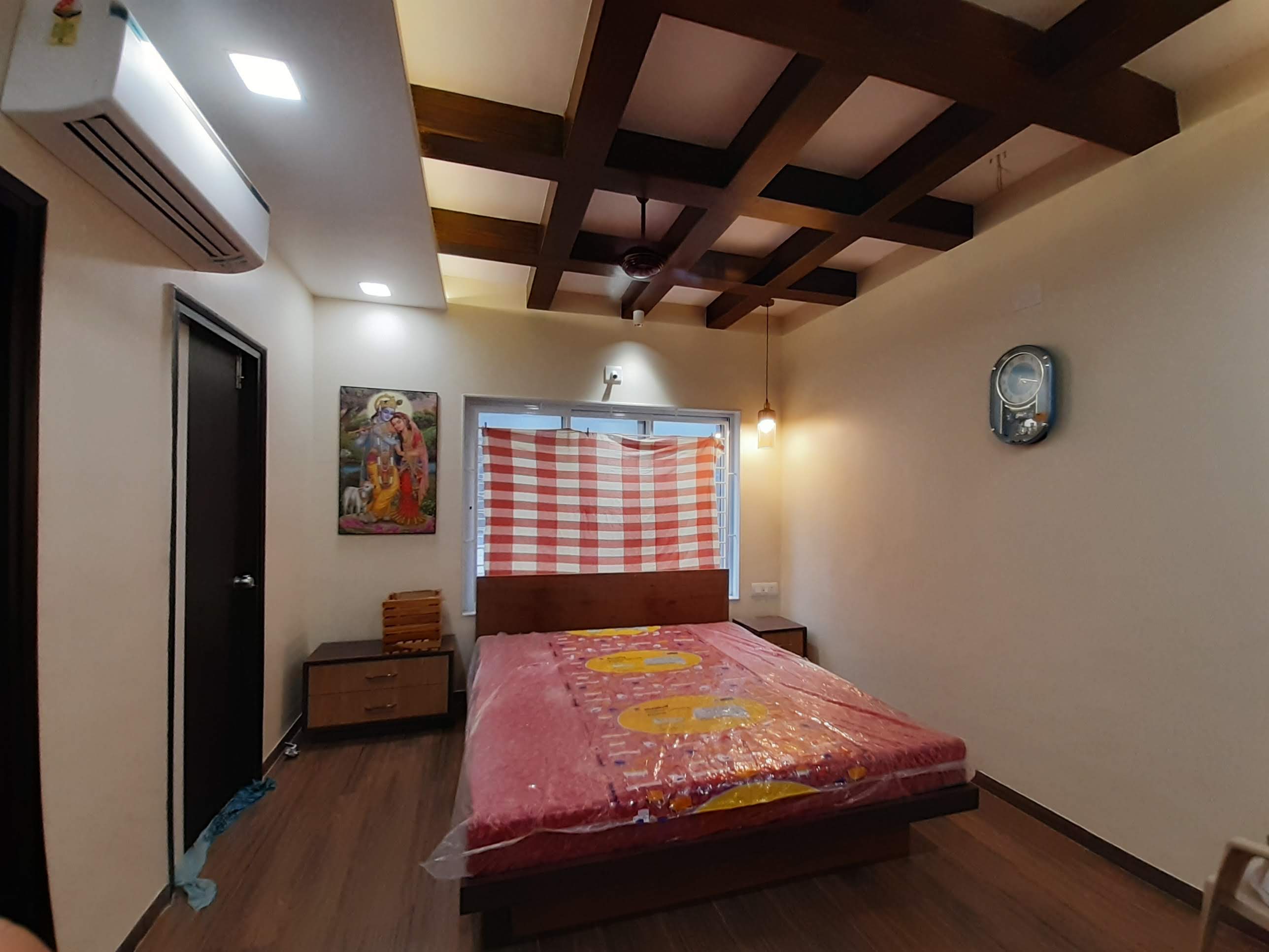 Luxe Urban Residence - Photo 9