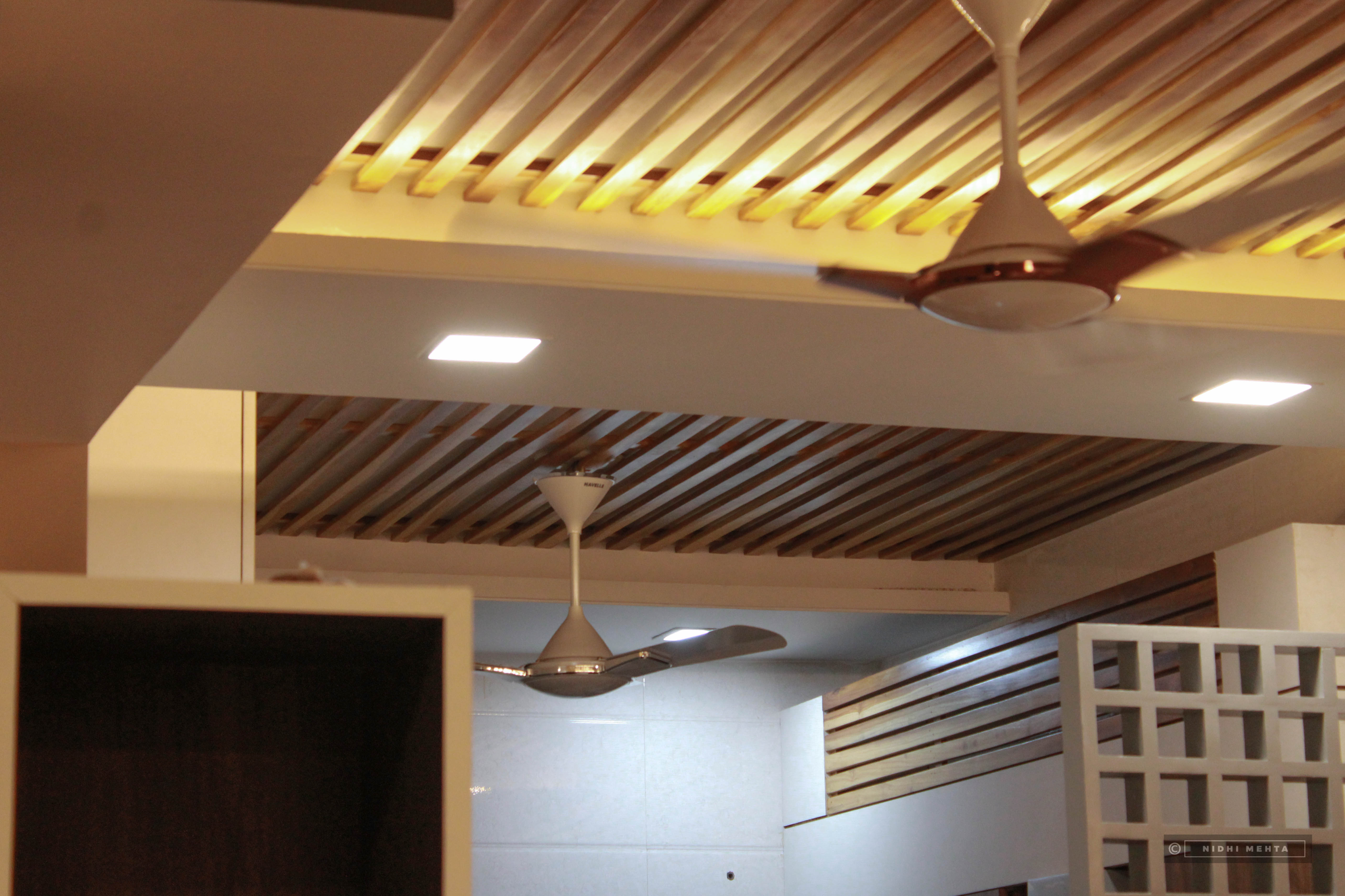 Luxe Urban Residence - Photo 17