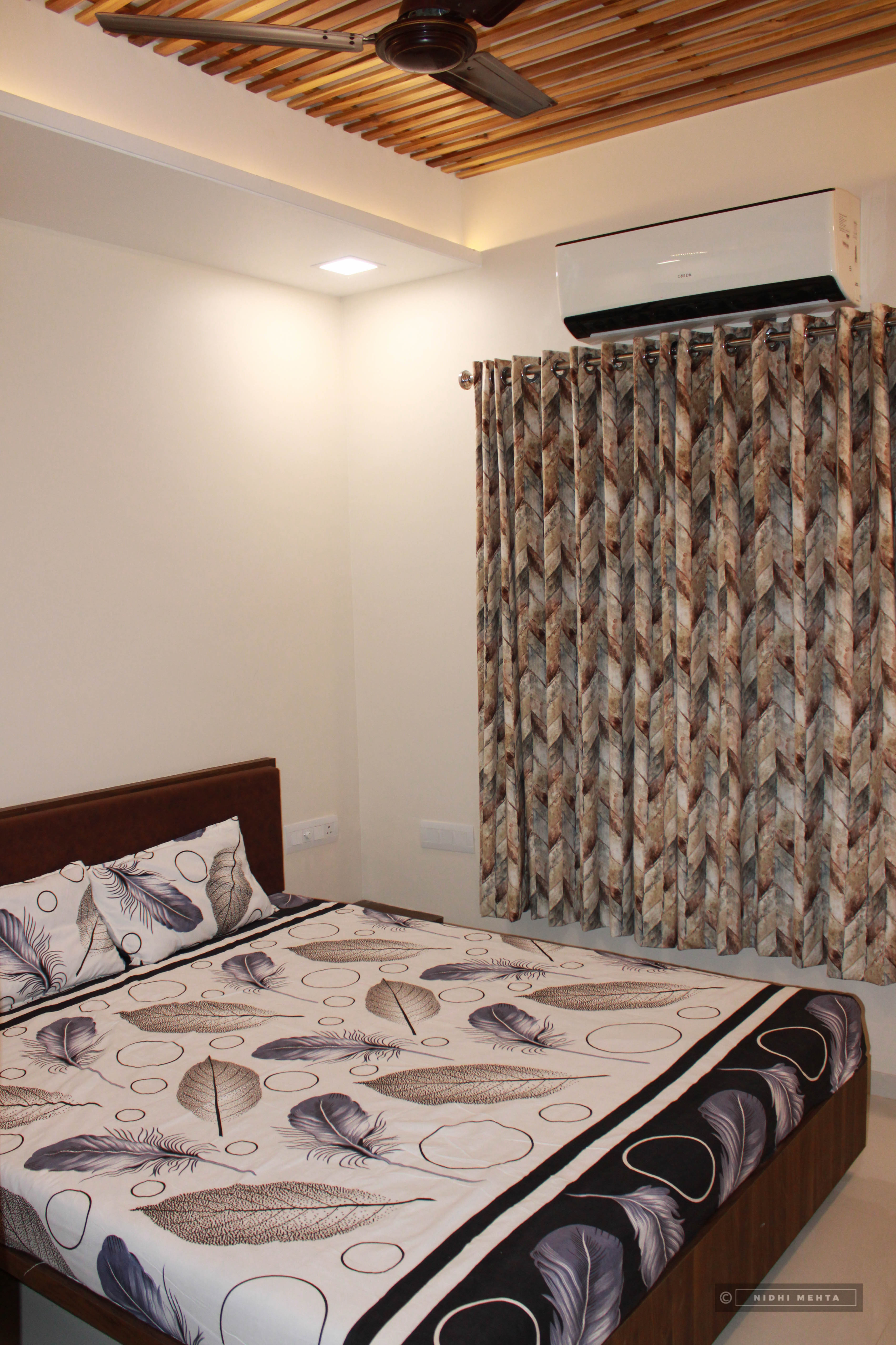 Luxe Urban Residence - Photo 36