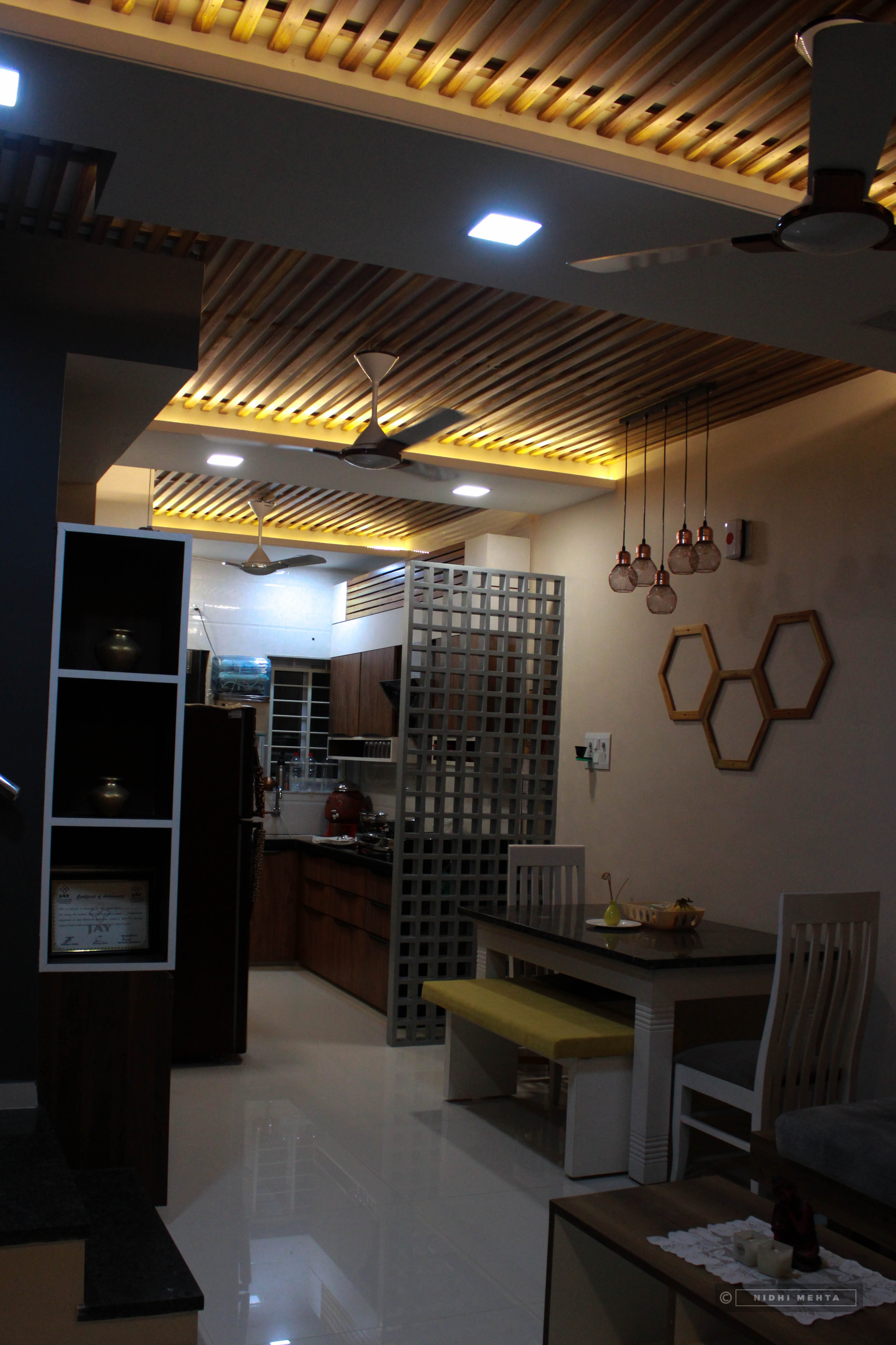 Luxe Urban Residence - Photo 48