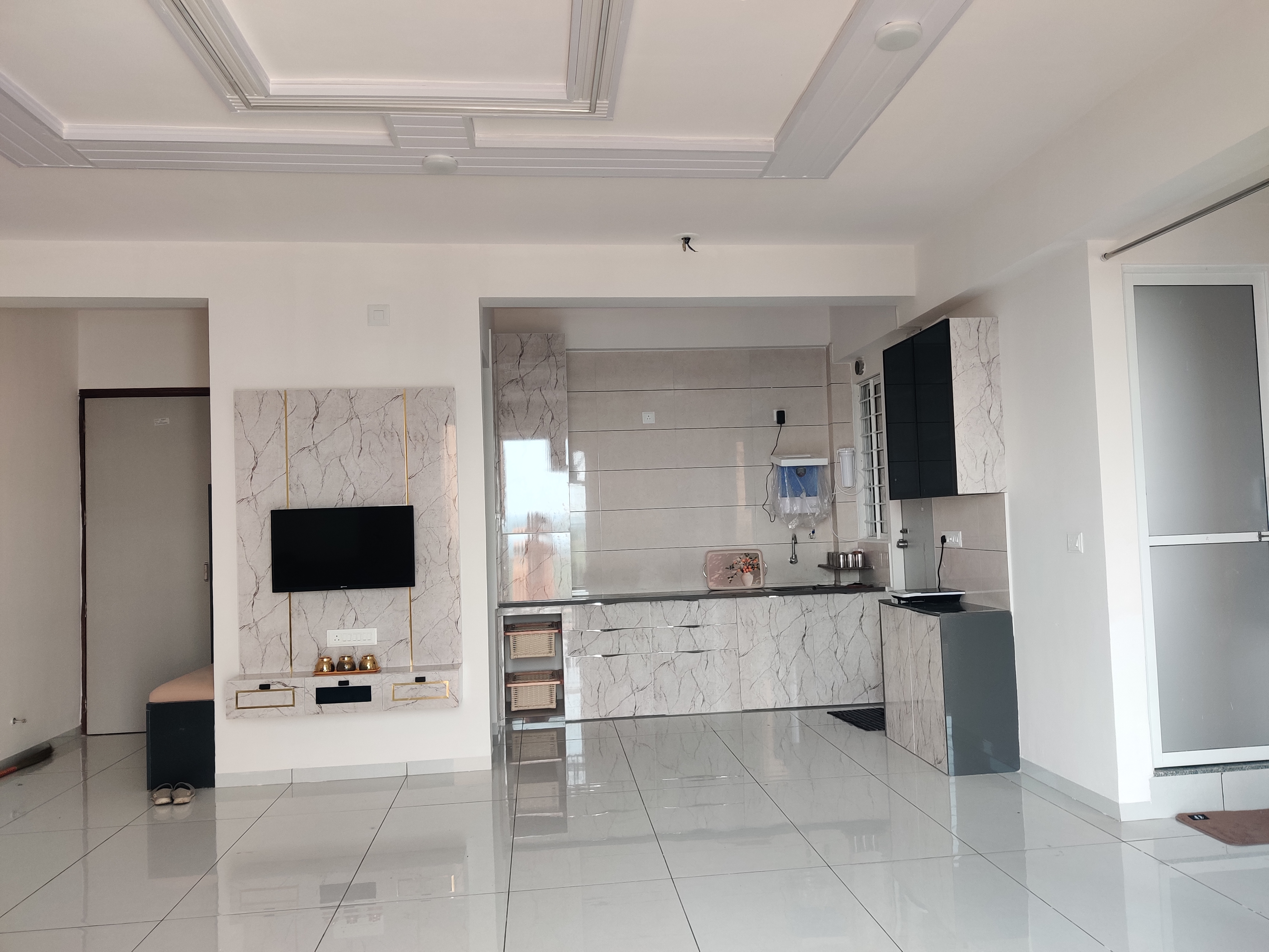 Contemporary Lakeside Living - Photo 1