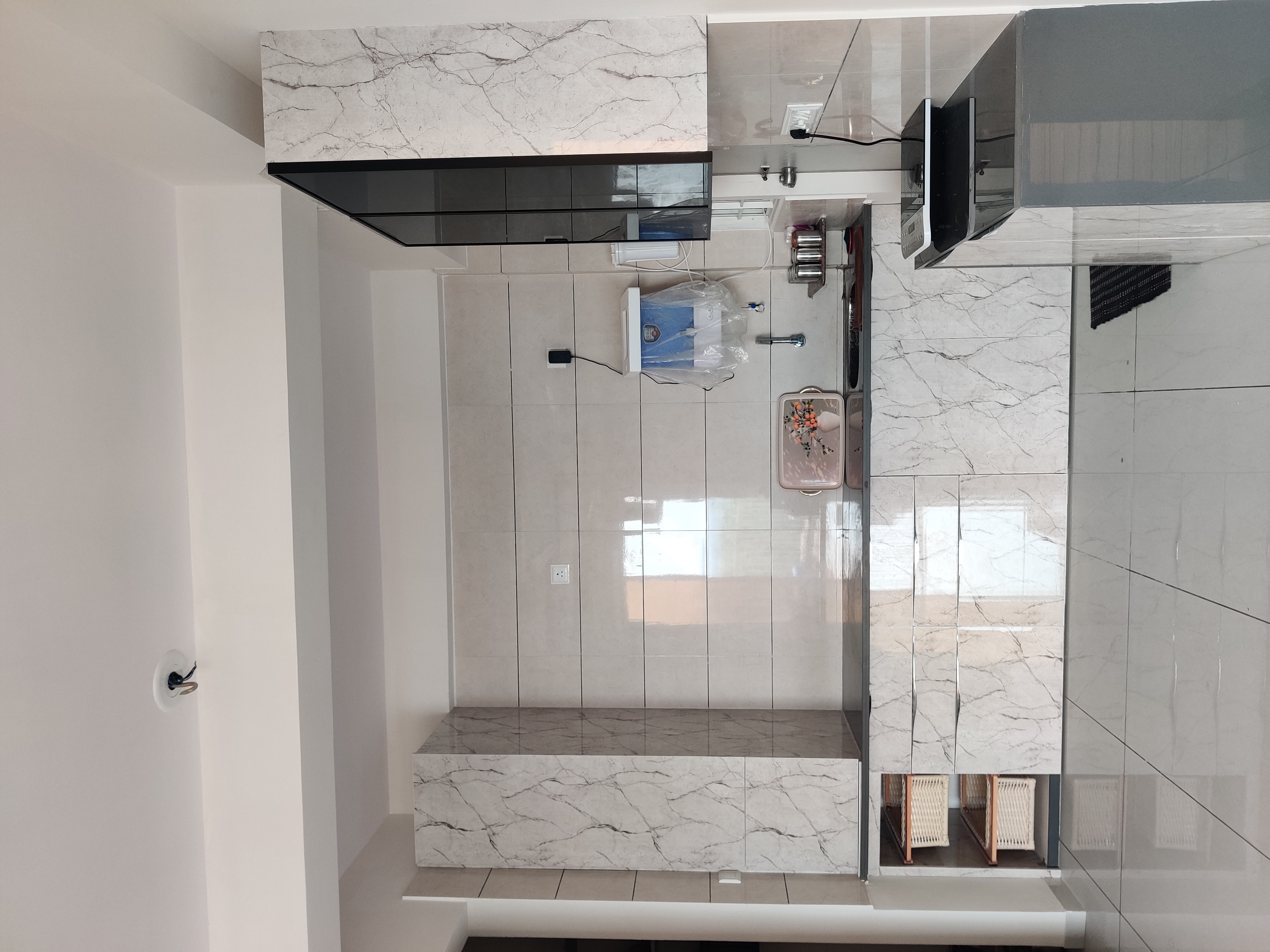 Contemporary Lakeside Living - Photo 4