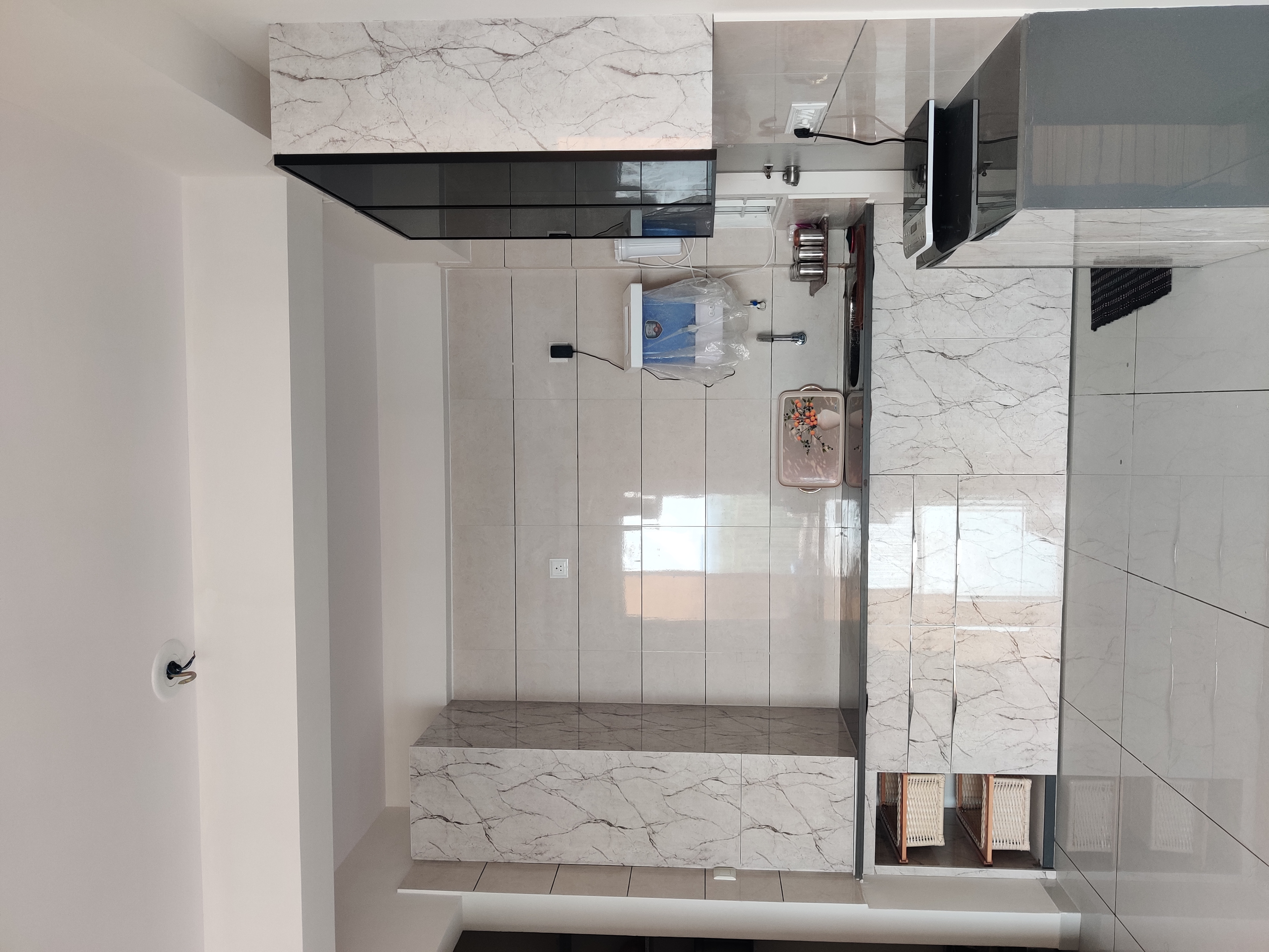 Contemporary Lakeside Living - Photo 5