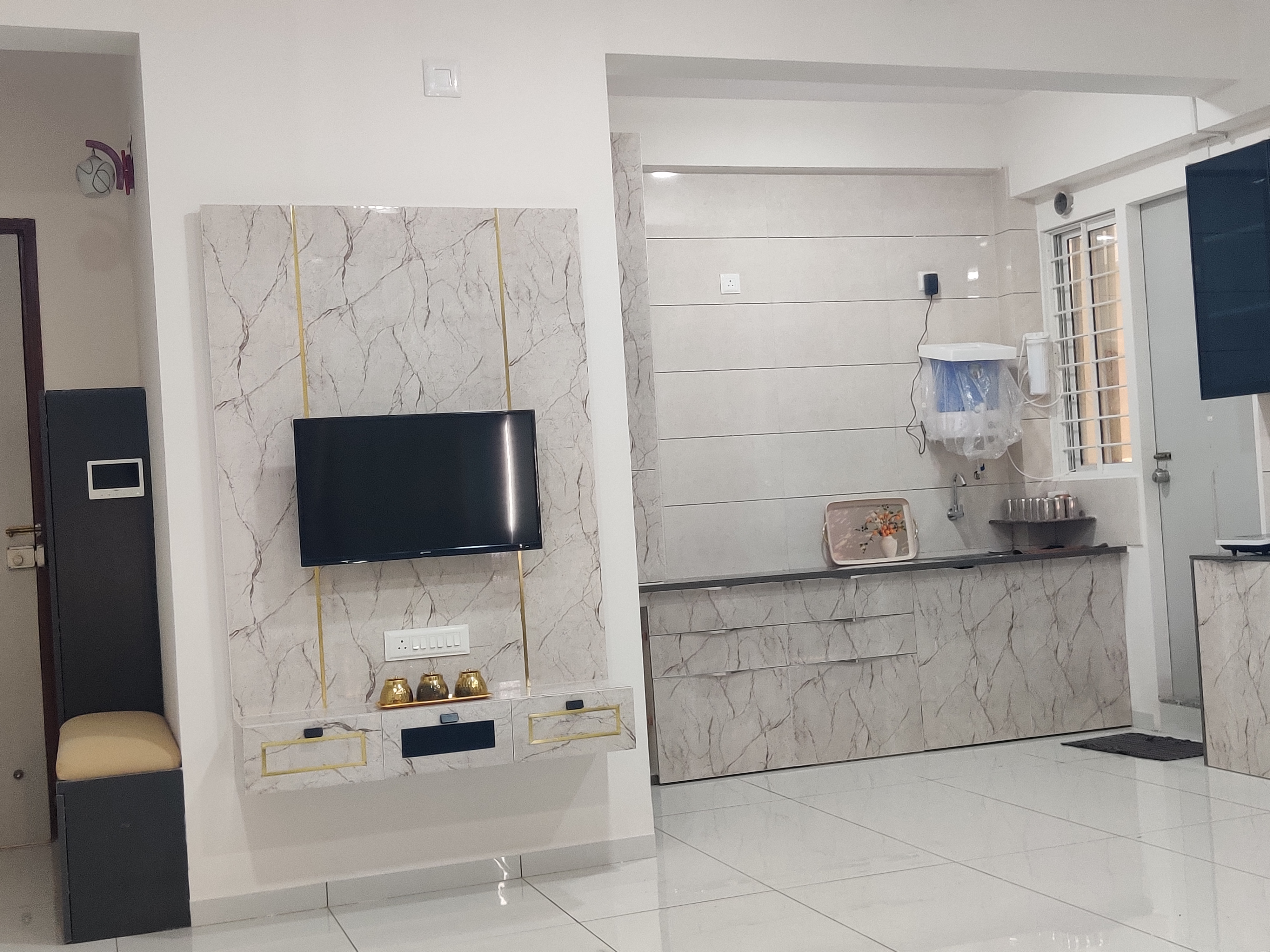 Contemporary Lakeside Living - Photo 35